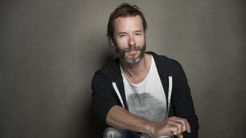 Guy Pearce y Alexander Skarsgard son de los que dicen que Hollywood tiene algo de responsabilidad.