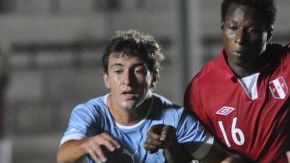 Max Barrios, de rojo, busca aclarar su estatus.