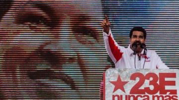 El vicepresidente de Venezuela Nicolás Maduro cuando habló durante un mitin que culminó una marcha en solidaridad con el presidente Hugo Chávez en Caracas.