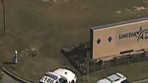 Los tiroteos en escuelas como el ocurrido en una universidad de Houston esta semana, han reactivado el debate sobre la seguridad en las escuelas y el uso de las armas.