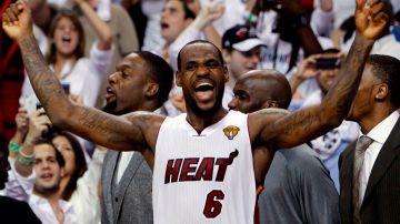 La estrella de los Miami Heat, LeBron James, cuando celebraba el triunfo en la NBA, en junio del 2012.