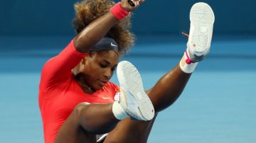 Serena Williams, eliminada del Abierto de Australia tras perder, reconoció "sentirse casi aliviada" debido a los numerosos problemas físicos.