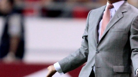 Jorge Luis Pinto, entrenador de Costa Rica, que tiene la obligación de ganar.