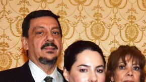 Parte de la familia de Dolores Prida, que enfrenta la difícil tarea de darle el último adiós.