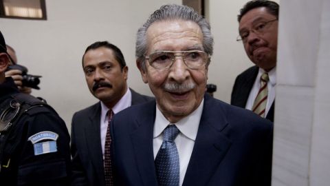 Guatemala decidirá el 28 enero si se emplaza a juicio por genocidio al ex general Ríos Montt.