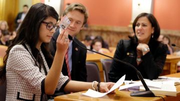 Avanza proyecto de matrícula para inmigrantes en Colorado. Un comité demócrata del Senado votó 6 a tres.