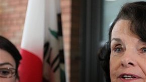 La medida anunciada ayer es obra de la senadora demócrata Dianne Feinstein, quien redactó la prohibición original.