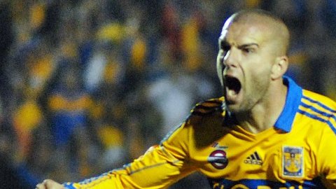 Emanuel "Tito" Villa se encargó de marcar el primer gol para Tigres