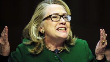 La secretaria de estado, Hillary Clinton, declara ante el Congreso sobre  Bengasi.
