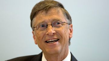 El presidente y cofundador de Microsoft, Bill Gates, critica sistema de inmigración e insta a la reforma.