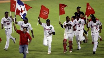 República Dominicana defenderá su título en la Serie del Caribe a partir de este viernes cuando se enfrente a Venezuela.