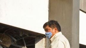 Autoridades coordinan tareas por explosión en la Torre de Pemex, en la Ciudad de México. Hasta el momento suman 25 los muertos.