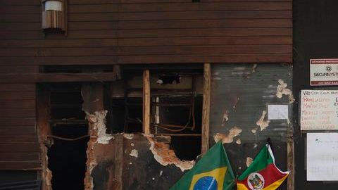Un total de 22 municipios del estado Rio Grande do Sul cancelaron las fiestas de carnaval por la tragedia en la discoteca Kiss.
