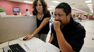 El panorama para los hispanos en cuanto a empleo no refleja muchos cambios.