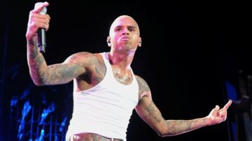 Chris Brown realizó trabajo comunitario por golpear a Rihanna en 2009.