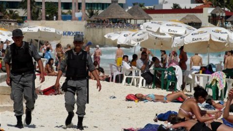 La fiscal del estado dijo que los agresores aún no han sido identificados, y señaló que en el caso trabajan autoridades municipales, de Guerrero y del Gobierno federal.