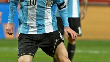 Aunque no marcó gol Leo Messi fue la gran figura en la victoria de Argentina.