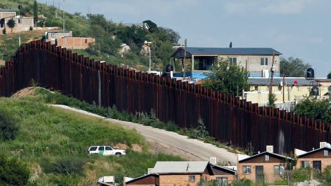 José Antonio Elena, un adolescente mexicano fue muerto por 8 tiros, según reveló la autopsia realizada en México.