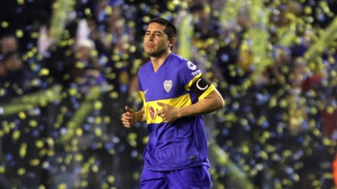 Juan Román Riquelme decide vestir de nueva cuenta el uniforme de Boca después de ver la mala pretemporada que realizó el club.