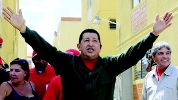 El presidente Hugo Chávez, tenía acostumbrados a los venezolanos con largos discursos por radio y televisión y ahora lleva 60 días sin aparecer en público ya que se encuentra hospitalizado en La Habana.