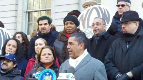 Funcionarios electos y activistas se reunieron ayer en las escalinatas de la Alcaldía de Nueva York para expresar su apoyo al nombramiento de la jueza Jenny Rivera para la Corte de Apelaciones.