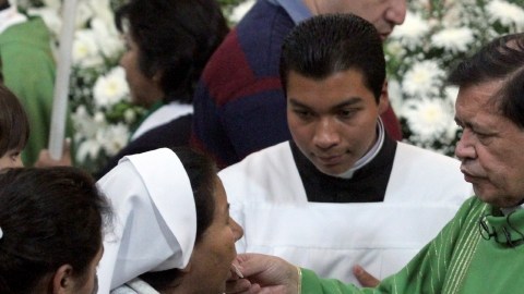 El cardenal mexicano, Norberto Rivera Carrera, durante la misa dominical en la Catedral Metropolitana.