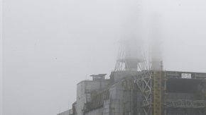 Aunque el derrumbe no causó víctimas ni representa un peligro para la salud, las autoridades evacuaron la central.