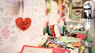 Más de 125,000 mensajes de aliento sobre la masacre de la escuela Sandy Hook se preservarán en formato digital.