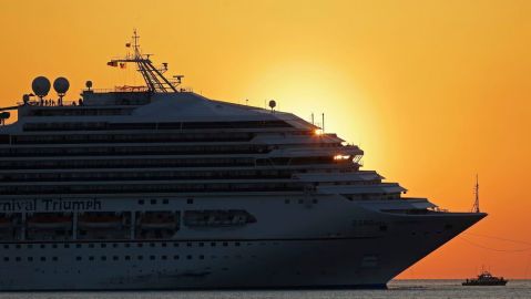 Mobile, Alabama se prepara para recibir a 4229 pasajeros del malogrado crucero "Triumph".