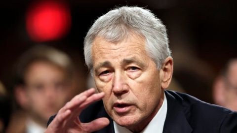 Senadores republicanos bloquean "momentáneamente" la aprobación del nombramiento de Chuck Hagel al frente de la Defensa.