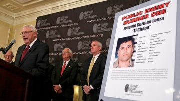 Al Bilek, vice presidente de la Comisión Anti Crimen de Chicago,  anunció que esa ciudad había declarado a Joaquín el 'Chapo' Guzmán el enemigo público número 1.
