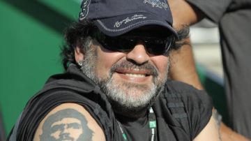 El astro argentino Diego Maradona  se convirtió en padre por quinta vez.