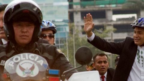 El presidente Rafael Correa va por un triunfo electoral histórico en Ecuador. Las cifras indican que tiene con qué ganar.