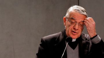"En el Vaticano hay divergencias, pero no hay complots", así lo dijo el vocero de El Vaticano, Federico Lombardi.