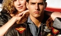 Kelly McGillis y Tom Cruise en una foto de promoción de 'Top Gun', estrenada en 1986.