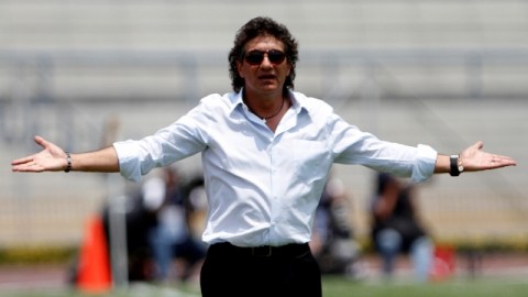 El argentino Rubén Omar Romano no tuvo suerte con el Morelia y los malos resultados obligaron a su salida de la institución.