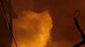 Se registró una explosión en una tubería de gas seguida por un incendio en un restaurante de Kansas City.