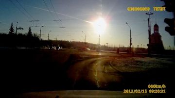 Imagen del meteorito antes de caer en Cheliábinsk.