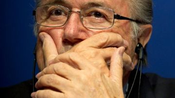 El  presidente de la FIFA, Joseph Blatter, ataca la corrupción.