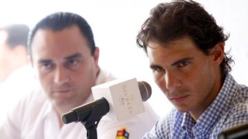 El tenista español Rafael Nadal  habla hoy durante una rueda de prensa en la isla mexicana de Cozumel.