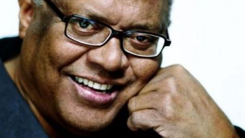 El cantante cubano Pablo Milanés anuncia su regreso a los escenarios cuando cumple 70 años.
