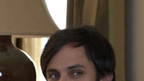 García Bernal (i) y Pablo Larraín, protagonista y director de 'No', película chilena que aspira a un Óscar.