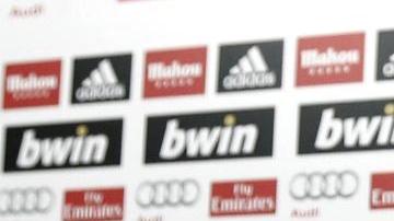 El técnico portugués decidirá el martes el plantel que viajará a Barcelona