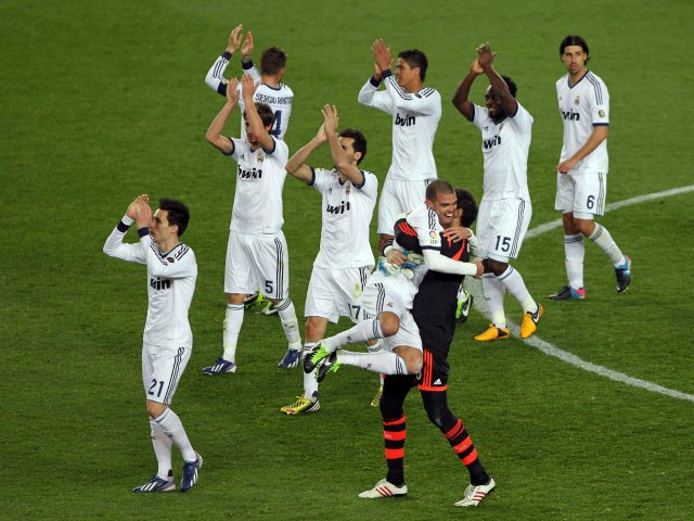 Real Madrid derrotó 3-1 (4-2 global) al Barcelona y avanzó a la final de la Copa del Rey