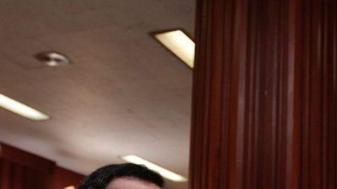 Un sondeo en Venezuela afirma que el vicepresidente Nicolás Maduro derrotaría a Henrique Capriles en unas eventuales elecciones anticipadas.
