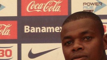 Narciso Mina colaboró en la goleada con un "hat-trick"