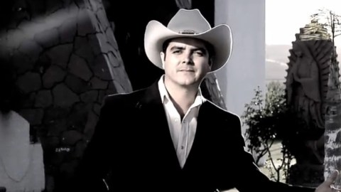 El 'Muchacho Alegre' presentará su nuevo disco en breve.