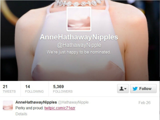 En Twitter fue creada una cuenta de los pezones de Anne Hathaway tan pronto la actriz llegó a la alfombra roja de los premios Oscar.