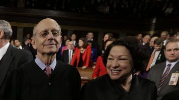 Corte Suprema analiza protecciones para votantes de minorías. En la foto los jueces Stephen Breyer y Sonia Sotomayor.