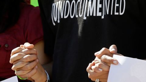 Miami pidió al Gobierno aplicar una reforma migratoria que legalice a 11 millones de personas .